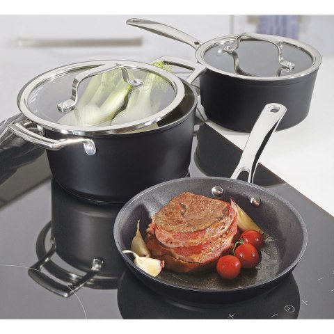 Zestaw garnków z powłoką nieprzywierającą, 4 el., 3 garnki + patelnia śred. 28 cm